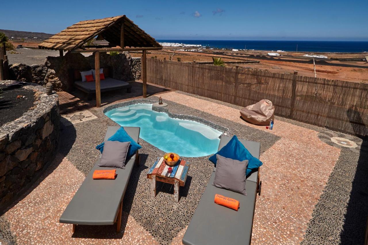 Palacio And Yurt - 2 Pools - Hot Tub - Fantastic Sea Views Villa *
