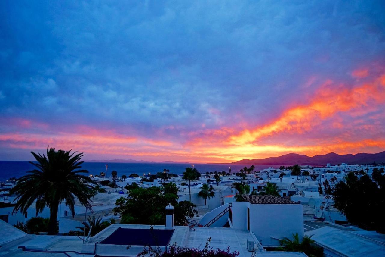 Plaza Azul Puerto del Carmen (Lanzarote)