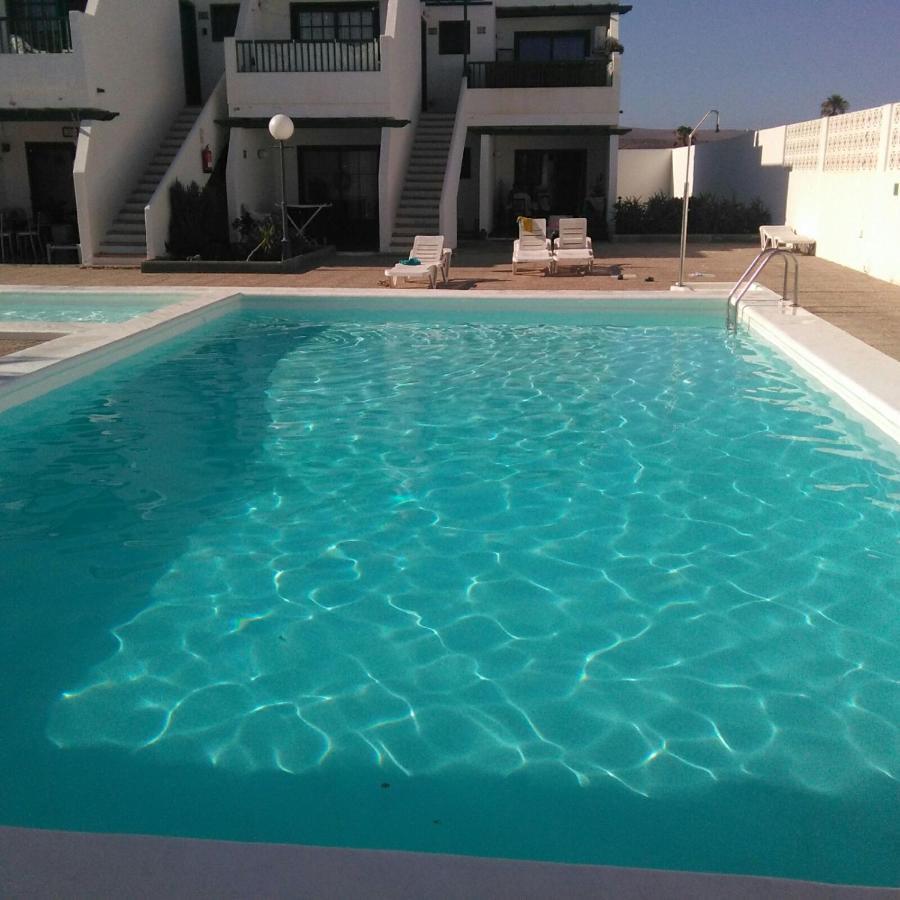 Apartamento Mimosas. Bajo Con Wifi. Piscinas Comunitarias