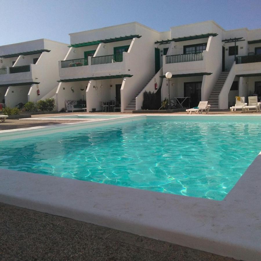 Apartamento Mimosas. Bajo Con Wifi. Piscinas Comunitarias