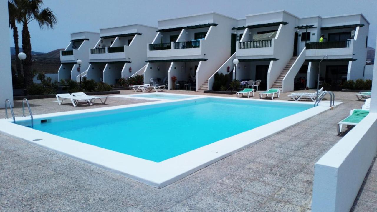 Apartamento Mimosas. Bajo Con Wifi. Piscinas Comunitarias