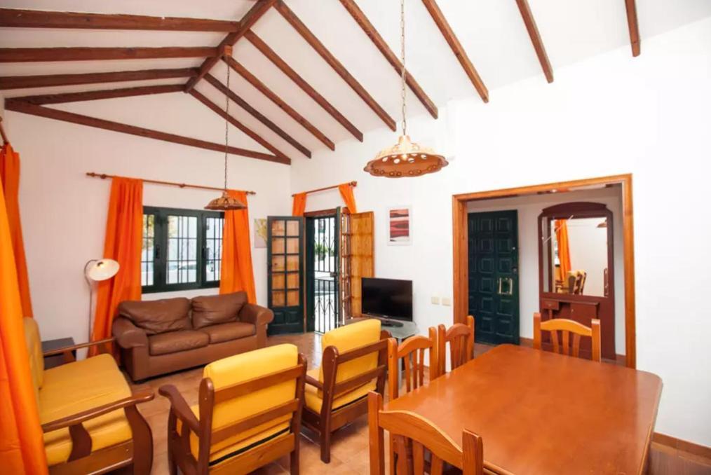 Villa Ramirez *