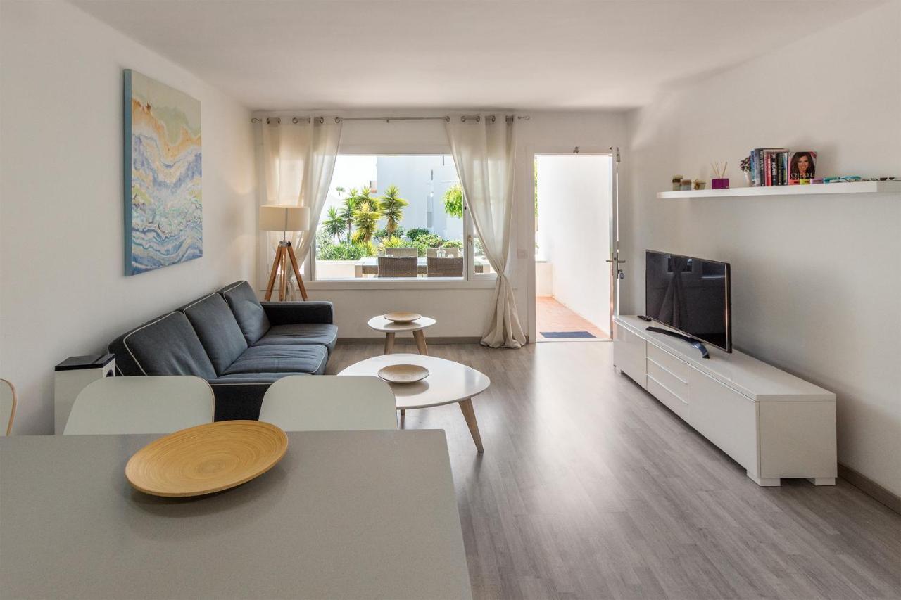 Conylanza Bastian Beach Apartment