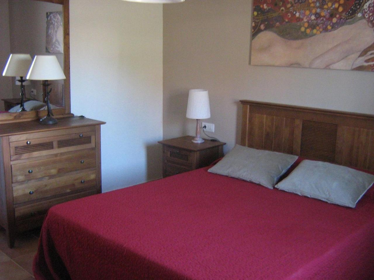 Montana Roja 100567 Hotel