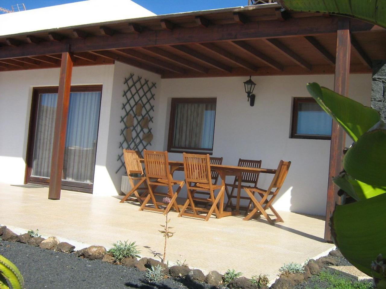 Hotel Montana Roja 100567 Playa Blanca (Lanzarote)