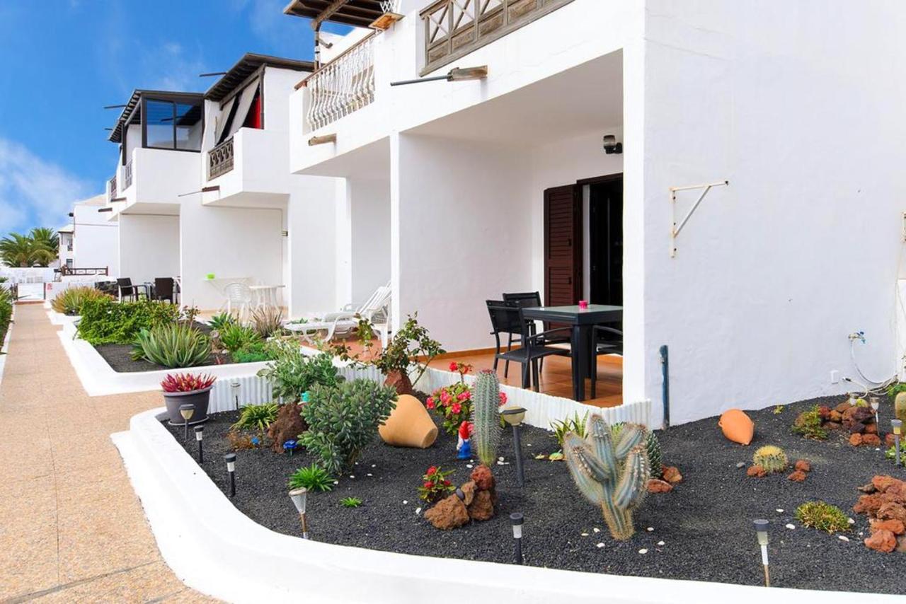 2 Bedrooms At 500 M Away From The With Shared Pool Garden And Wifi Apartamento Tías