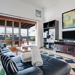 Casa Violeta