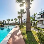 B16-Dúplex luminoso+ piscina a 150 m del mar