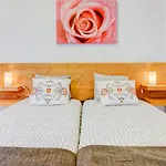 Quemao - La Santa Apartments With Sea View