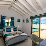 Villa Michelle - Lh114 By Villas Now Ltd