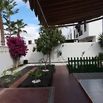 Casa Luna - comfortable apartment in central&quiet area Playa Honda