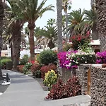 Deluxe 2 Bedroom Villa On Las Brisas Complex With Large Heated Pool, Close To Beach
