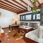 Boho Villa Evolvista