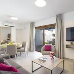 Villa Naomi By Villa Plus