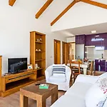 Casita Di Mare First Line By Pvl