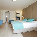 Aqua Suites