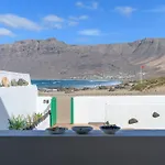 Famara Caracolillos, La Casa
