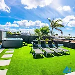 222 - Villa Noches De Luna by Villas Now Ltd