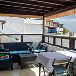Angelmoon Modern & Sea Views