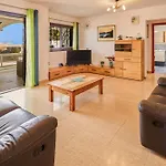 Villa Del Sol - LH133 By Villas Now Ltd