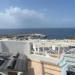 Stylish And Modern Studio With Stunning Sea Views