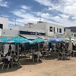 Casita San Juan, Near Famara Beach, Surf, Kite, Hike