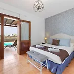 Lanzarote Villa 3 Islands - Pool Heated