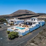Country Villa Tigot - Amazing Views In Unique Location