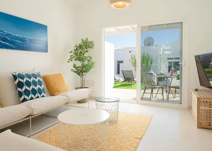 Luxurious Bungalow A2 In A Quiet Complex With Pool 100M From The Sea