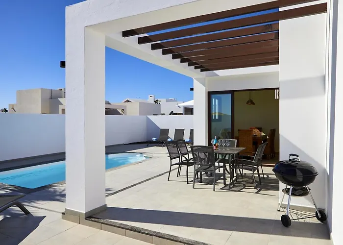 Villa Montana - LH101 By Villas Now Ltd