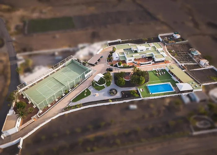 Renovated Villa Mahalo With Swimming Pool & Tennis Court