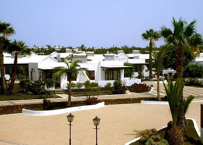 Playa Limones Bungalows