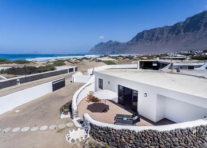 Famara House 12