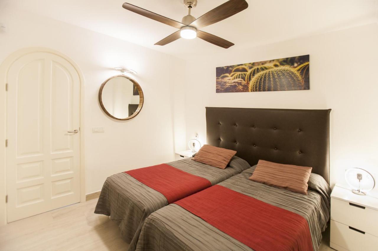 Aphrodite And Apollo 4 Bedroom Villa Puerto del Carmen (Lanzarote)