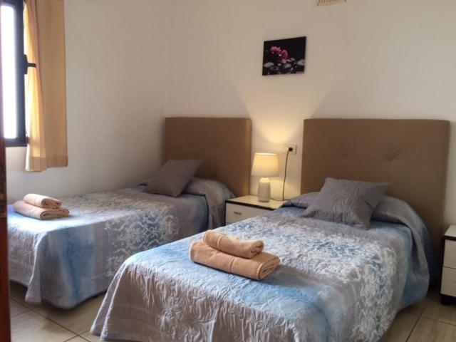Centrally Located Rupert 3 Bedrooms Private Pool Close To Amenities Puerto Del Carmen *