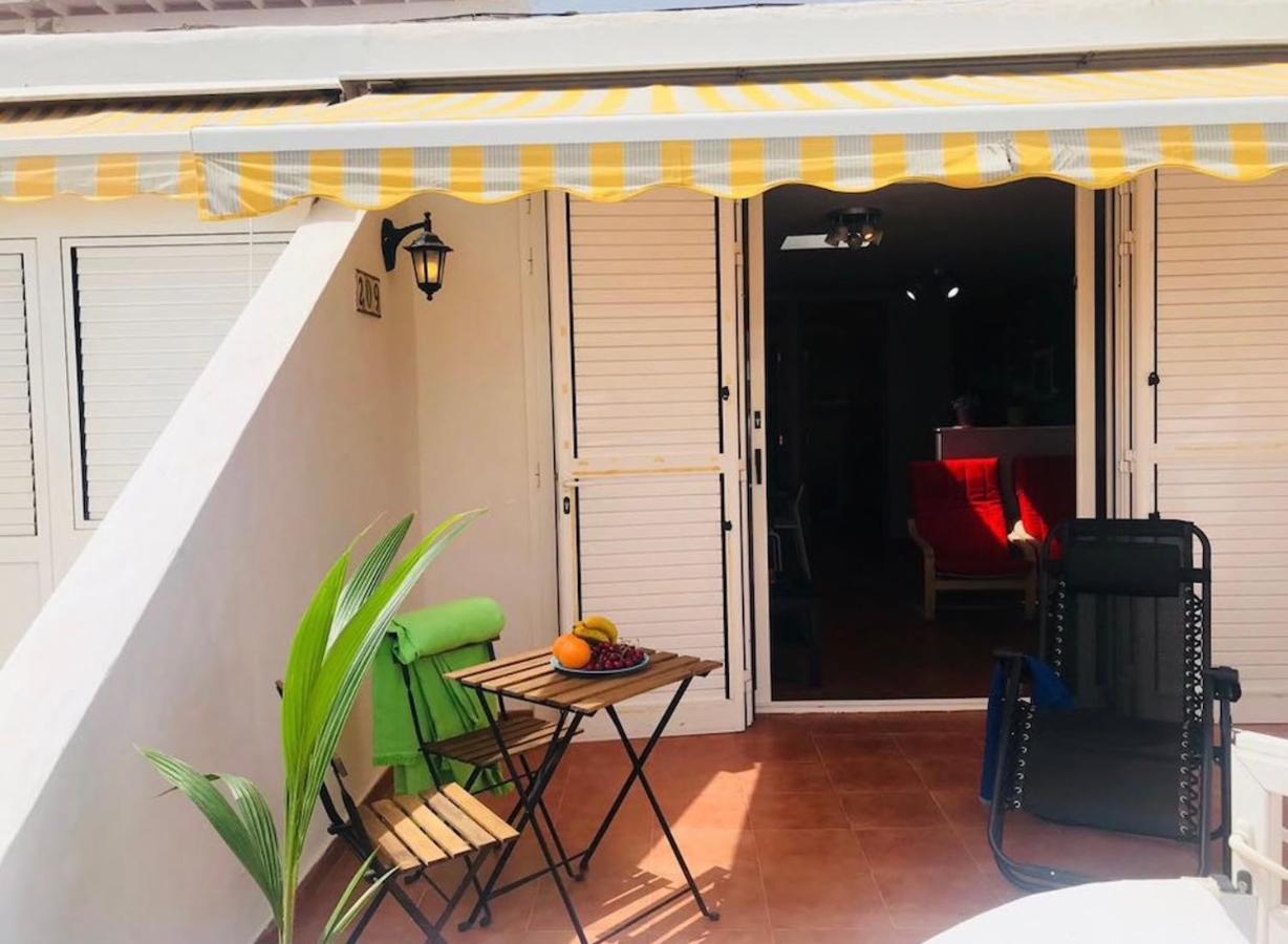 Apto. En Colinas Del Sol Apartamento