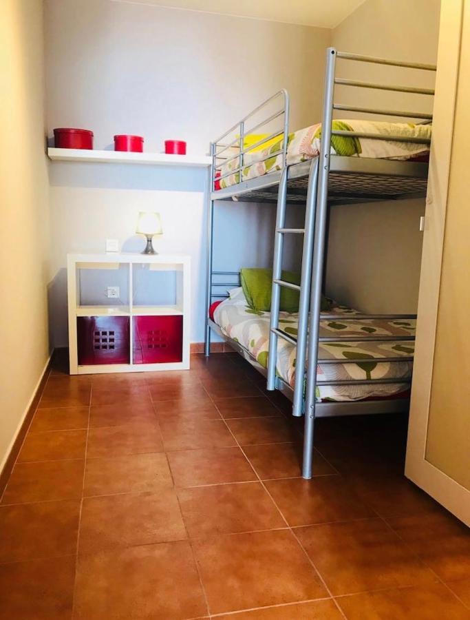 Apto. En Colinas Del Sol Apartamento *
