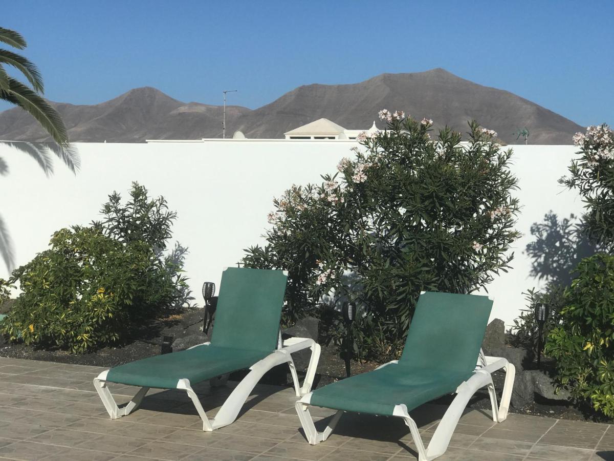 Casa Blanca Villa *