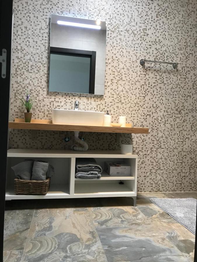 Casa Hondartza, Situada En Urbanización En Primera Línea *