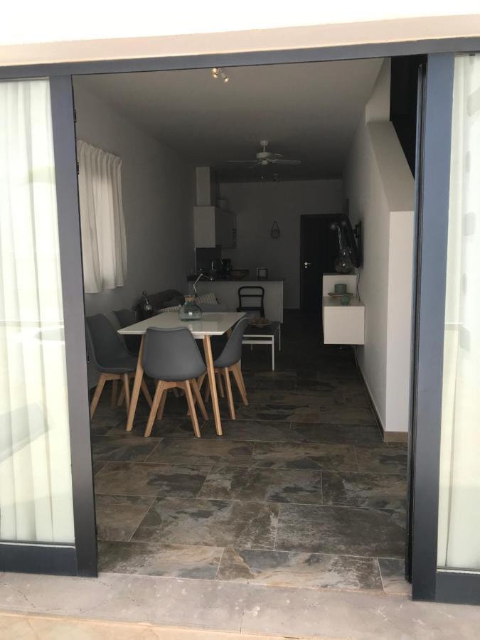Casa Hondartza, Situada En Urbanización En Primera Línea * Playa Blanca (Lanzarote)