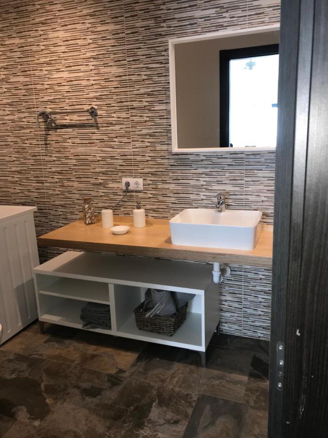 Сasa de vacaciones Casa Hondartza, Situada En Urbanización En Primera Línea Playa Blanca (Lanzarote)