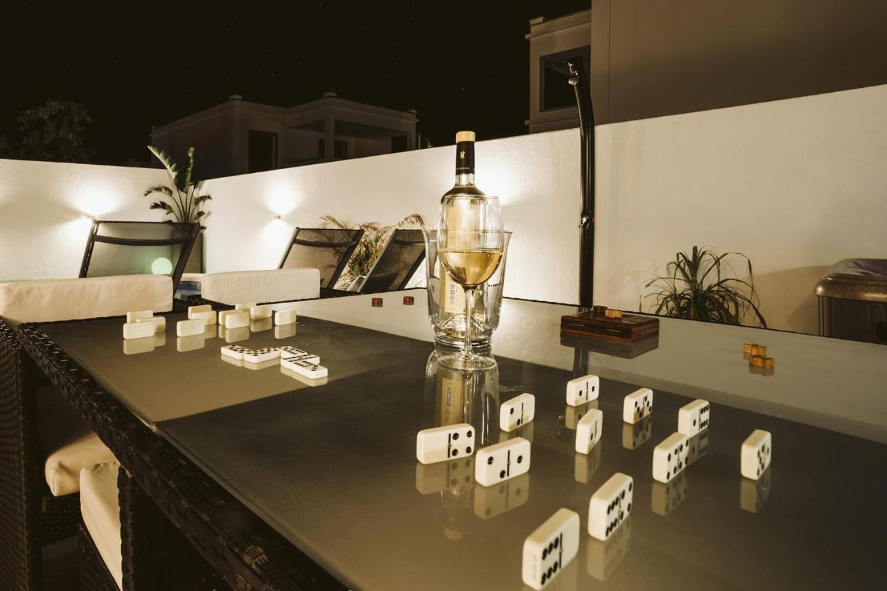 Flamboyan Villa *