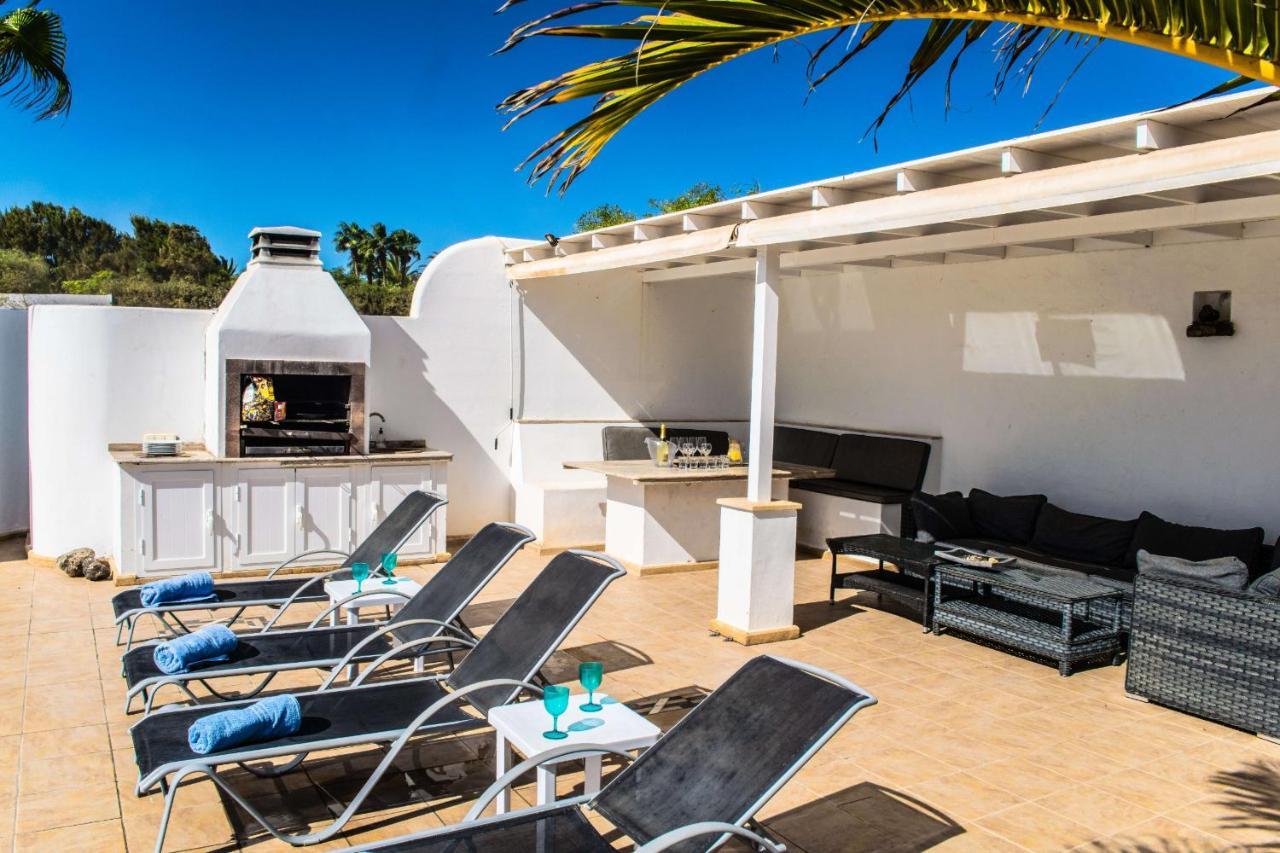 Michelle - Lh114 By Now Ltd Playa Blanca (Lanzarote)