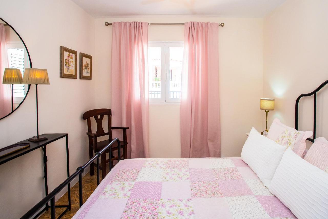 Casa Juana A 50 Metros La Playa Del Reducto Y Wifi Free Holiday home