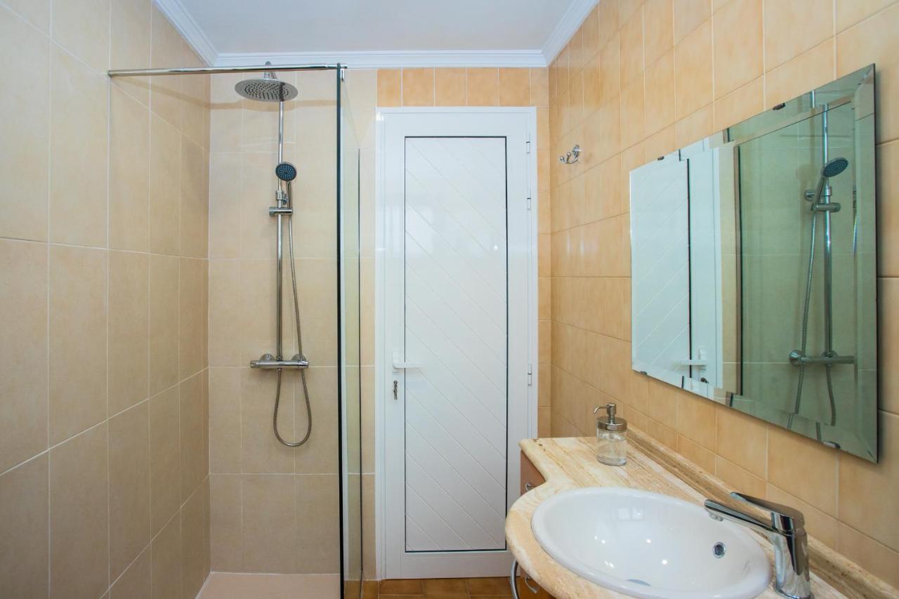 Holiday home Casa Juana A 50 Metros La Playa Del Reducto Y Wifi Free