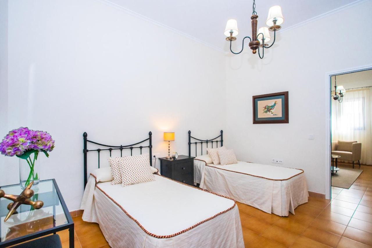 Casa Juana A 50 Metros La Playa Del Reducto Y Wifi Free Holiday home