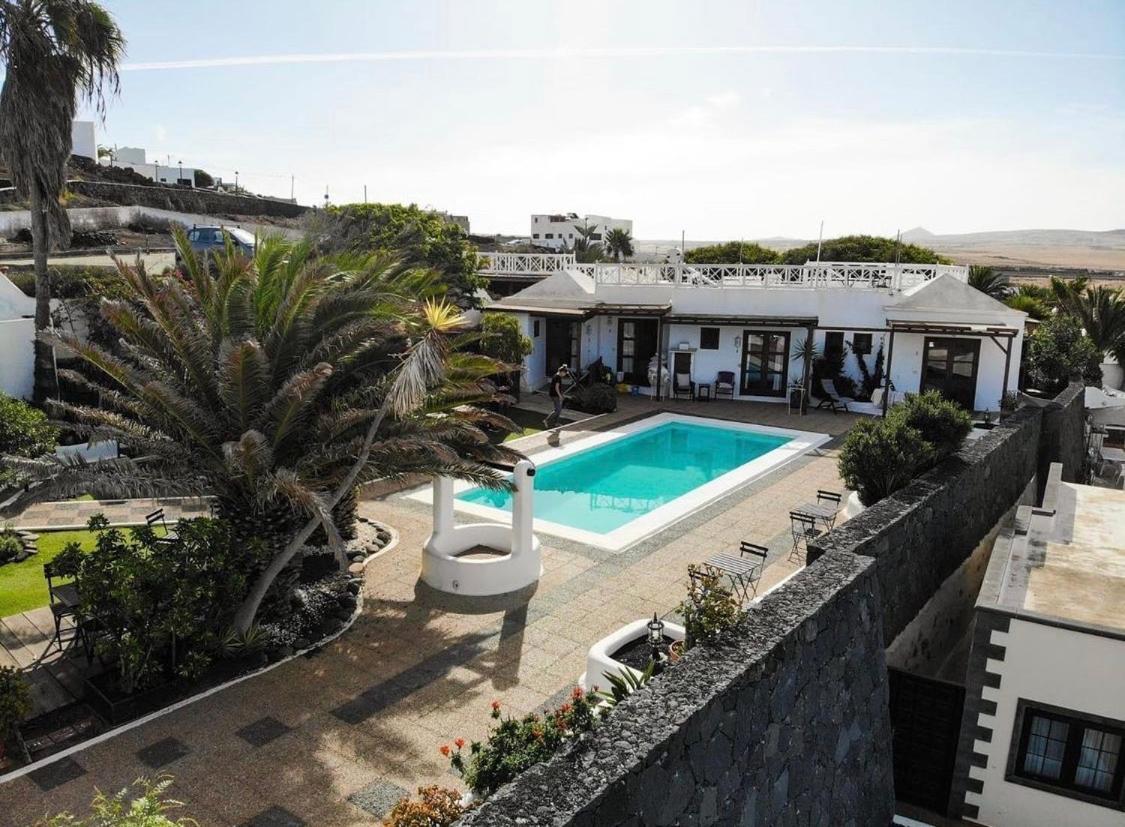 Homestay Oasis Surf House Soo