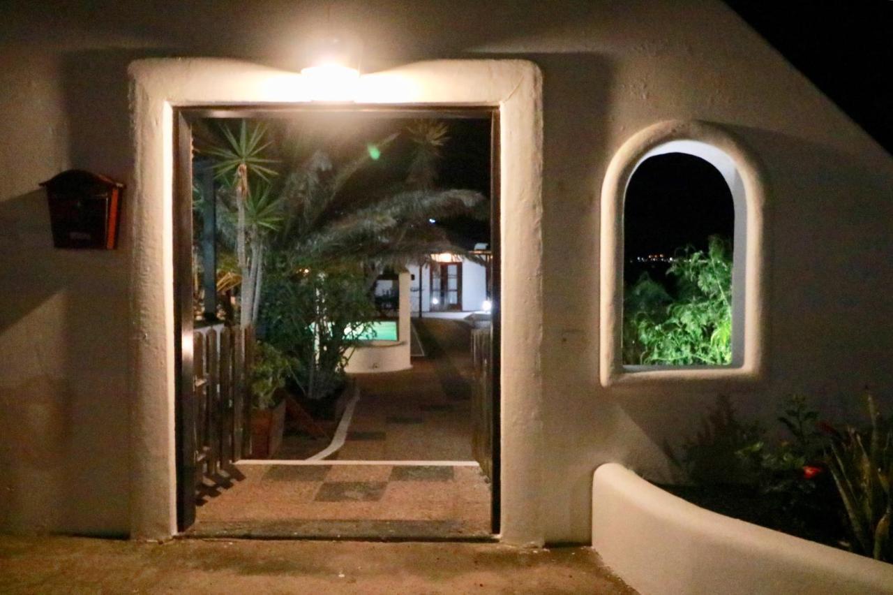 Homestay Oasis Surf House *