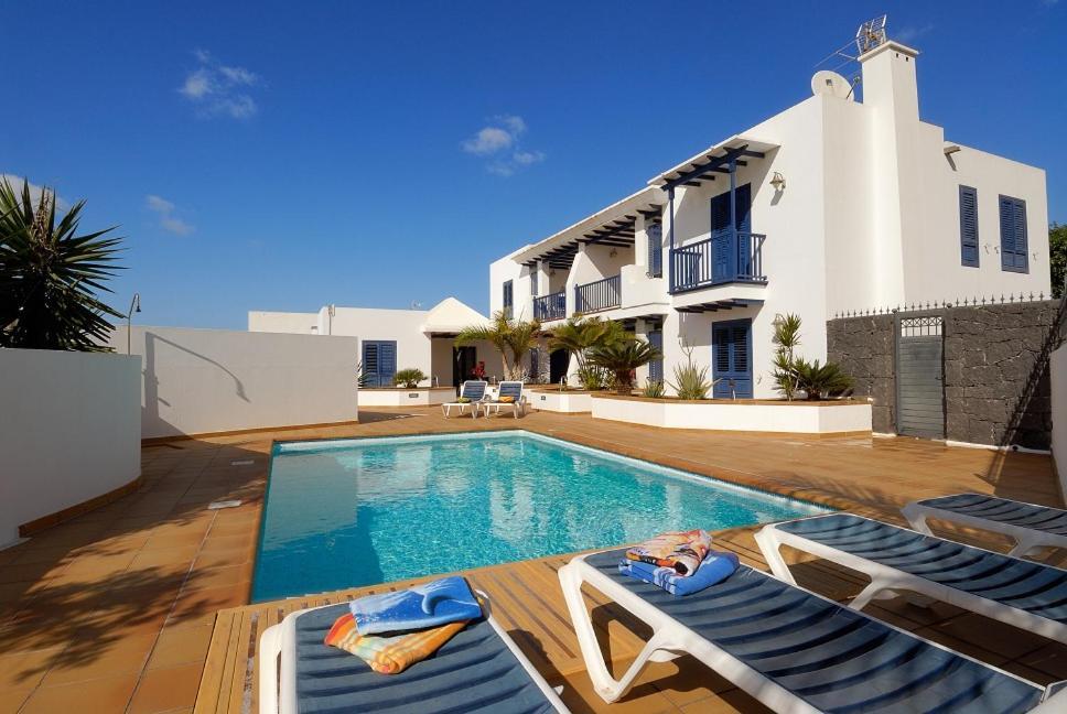 Immaculate 2-bed No 3 In Apartamento Playa Blanca (Lanzarote)