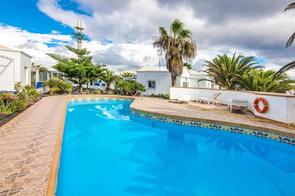 Luxurious A2 In A Quiet Complex With Pool 100m From The Sea Apartamento